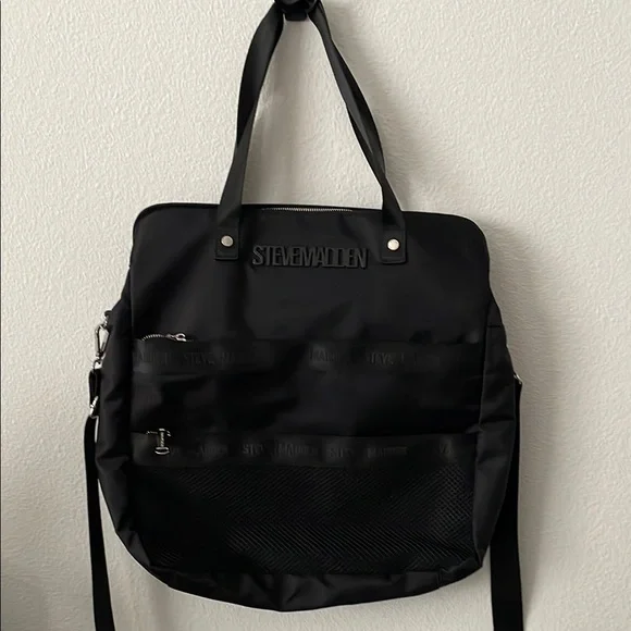 Steve Madden | Bags | Steve Madden Black Travel Bag Sleek  display picture 1